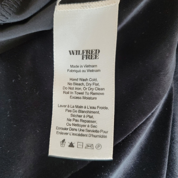 Aritzia Wilfred Free Velvet Black Bodycon Midi Skirt - Picture 3 of 4